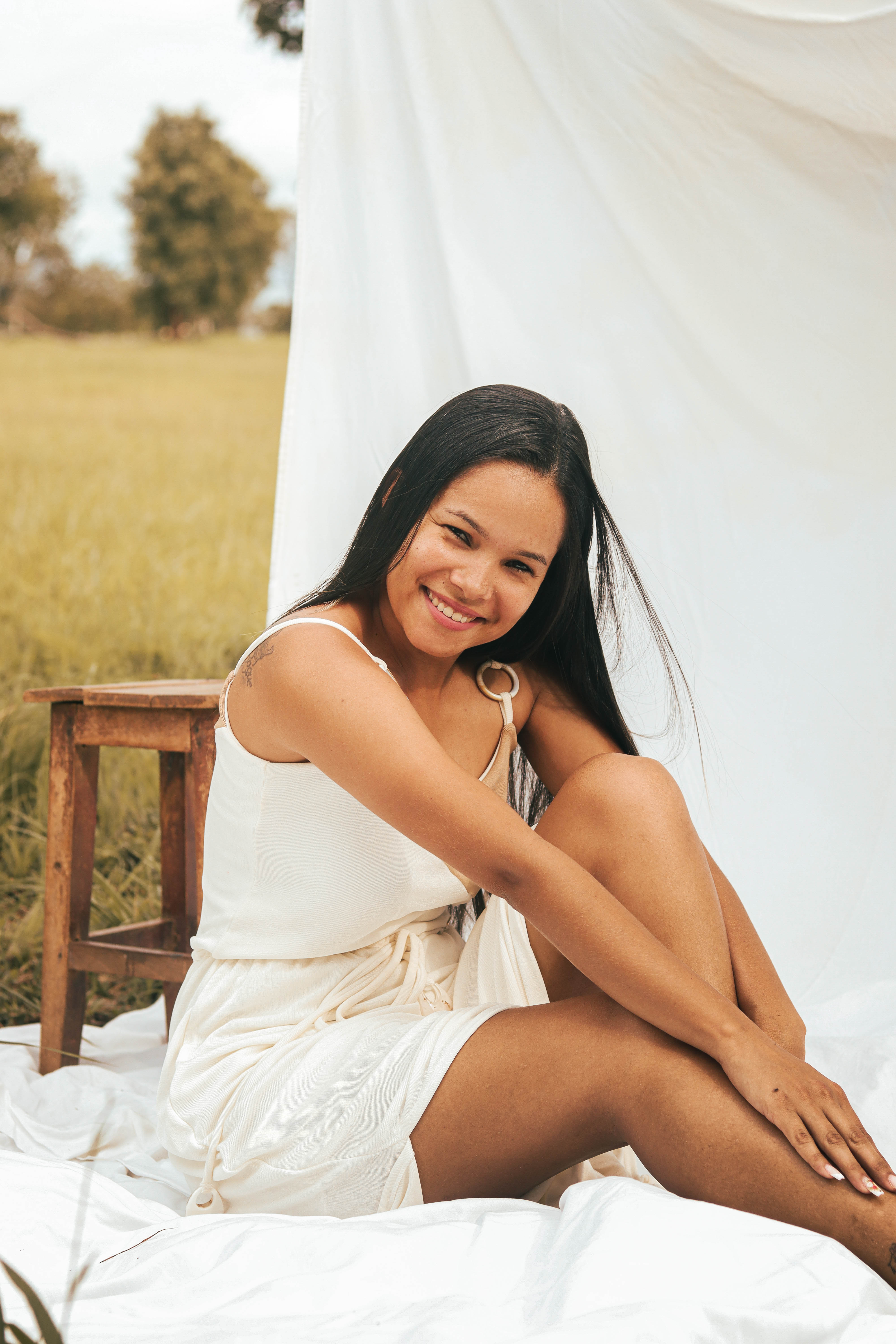 Retrato feminino minimalista